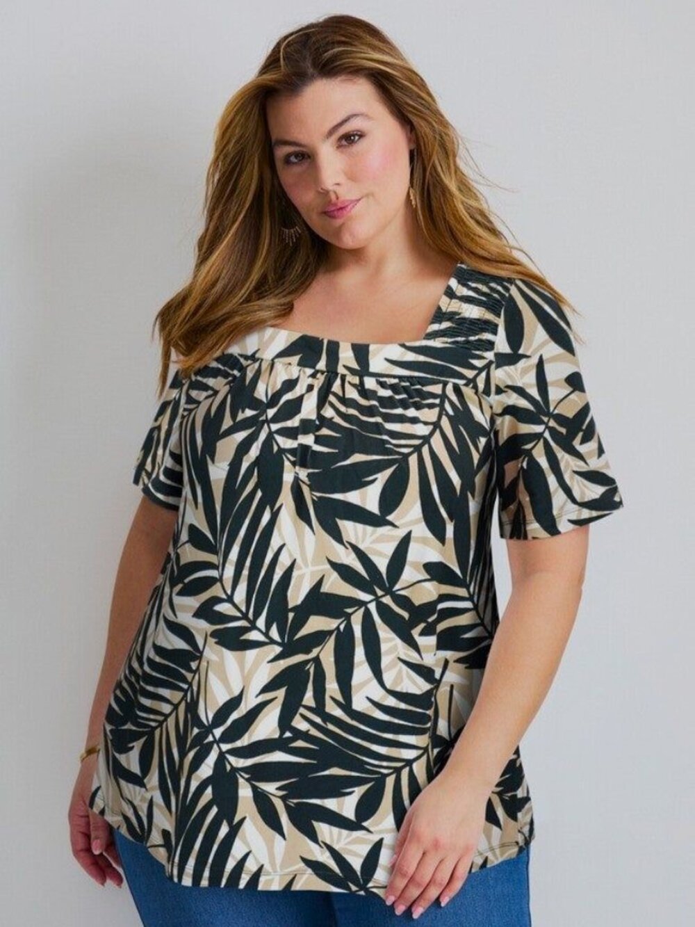 Plus Size Smocked Squareneck Top - size30/32